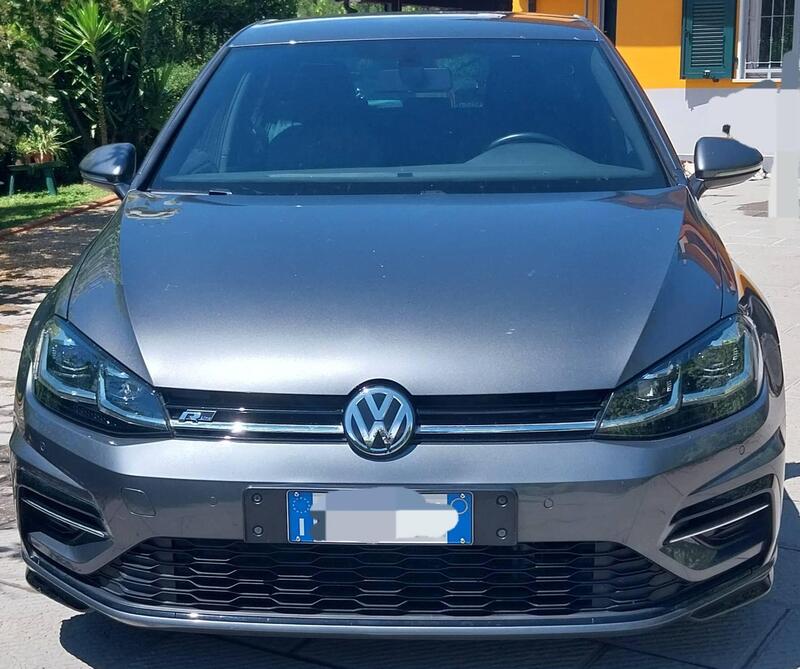 Volkswagen Golf 1.6 TDI 115 CV DSG 5p. Sport BlueMotion Technology  del 2018 usata a Varese Ligure